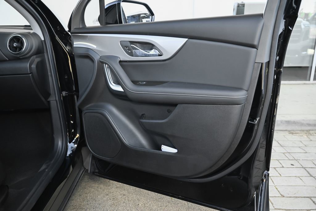 New 2026 Chevrolet Blazer LT w/ Convenience Package image 38