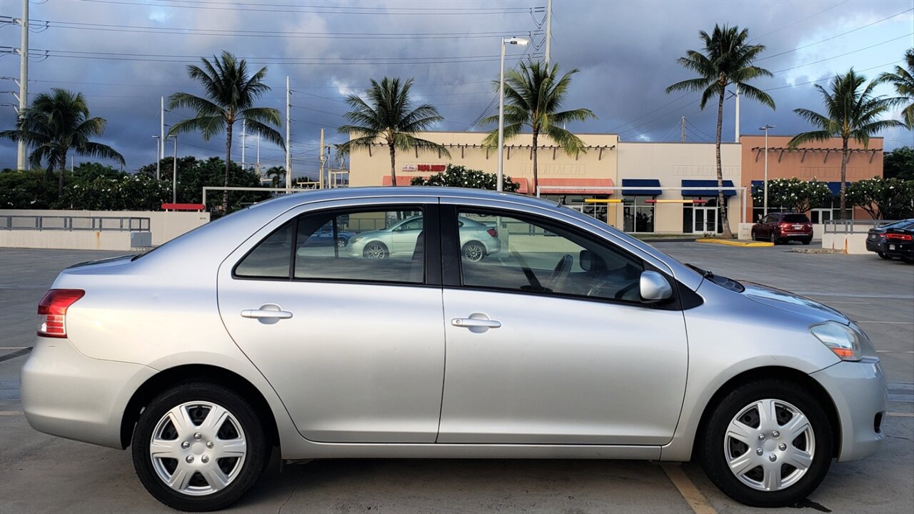 Used 2012 Toyota Yaris Sedan FWD image 5