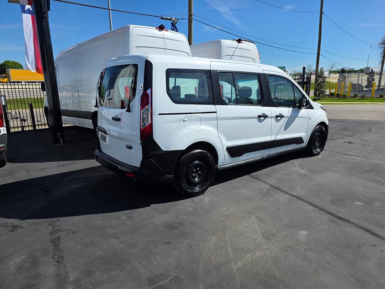Used 2020 Ford Transit Connect XL image 7