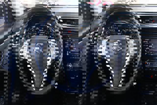 Used 2016 Nissan Rogue S AWD/4WD image 14