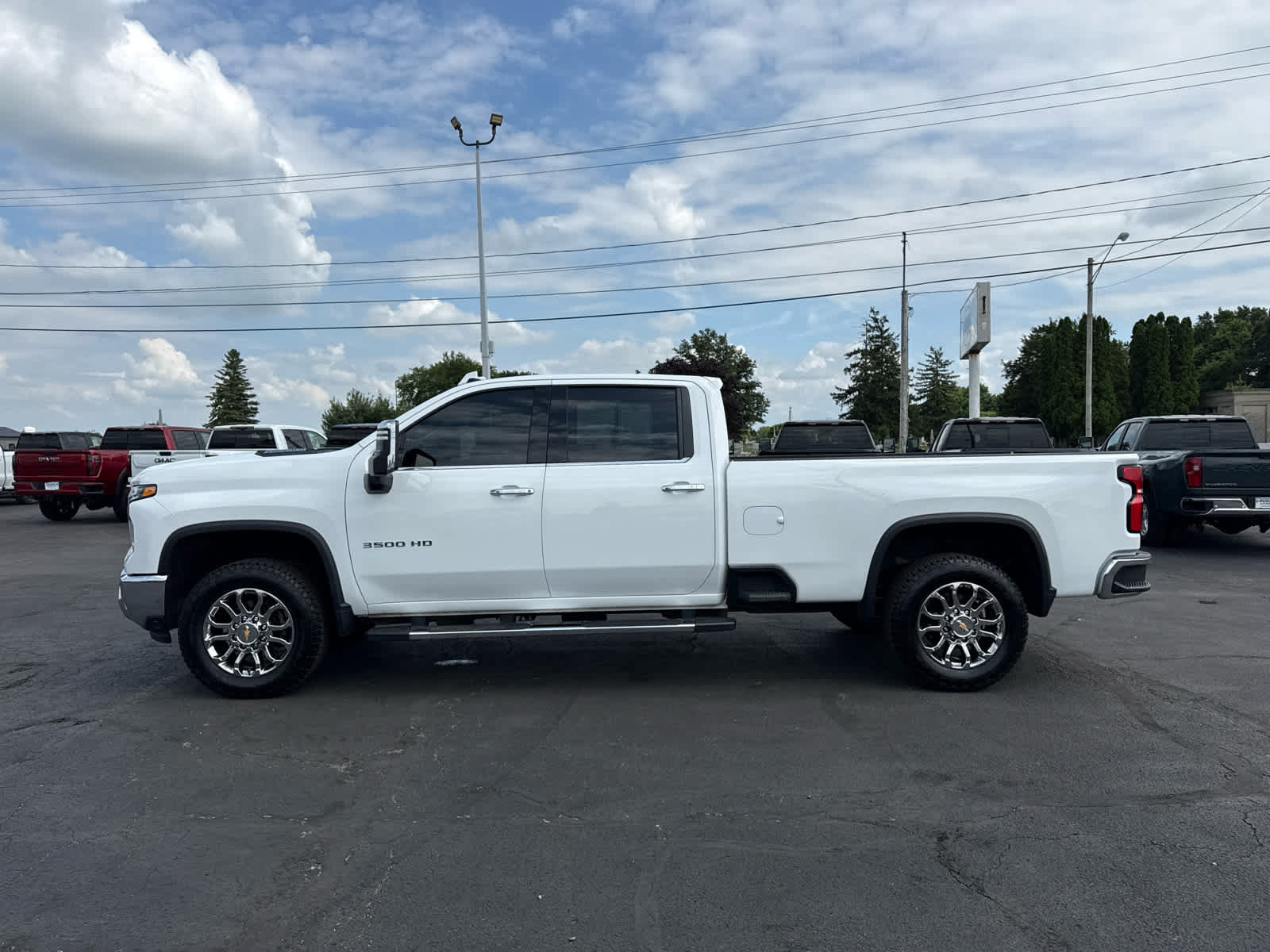 Certified 2025 Chevrolet Silverado 3500 LTZ w/ LTZ Convenience Package AWD/4WD image 2