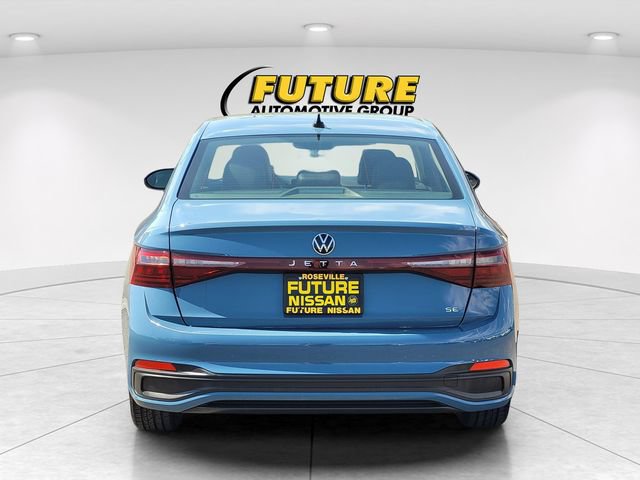 Used 2025 Volkswagen Jetta SE FWD image 8