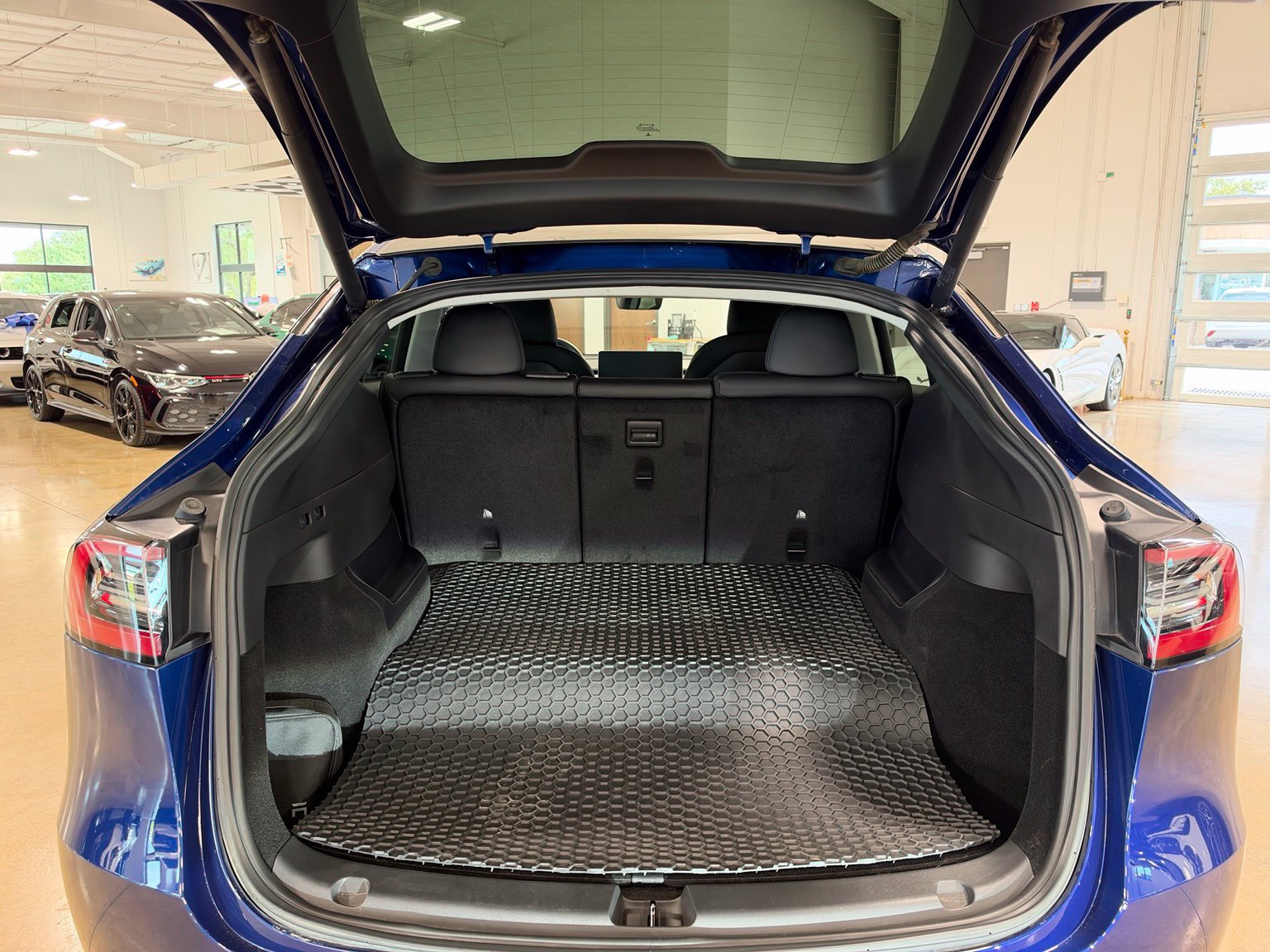 Used 2022 Tesla Model Y Long Range AWD/4WD image 44