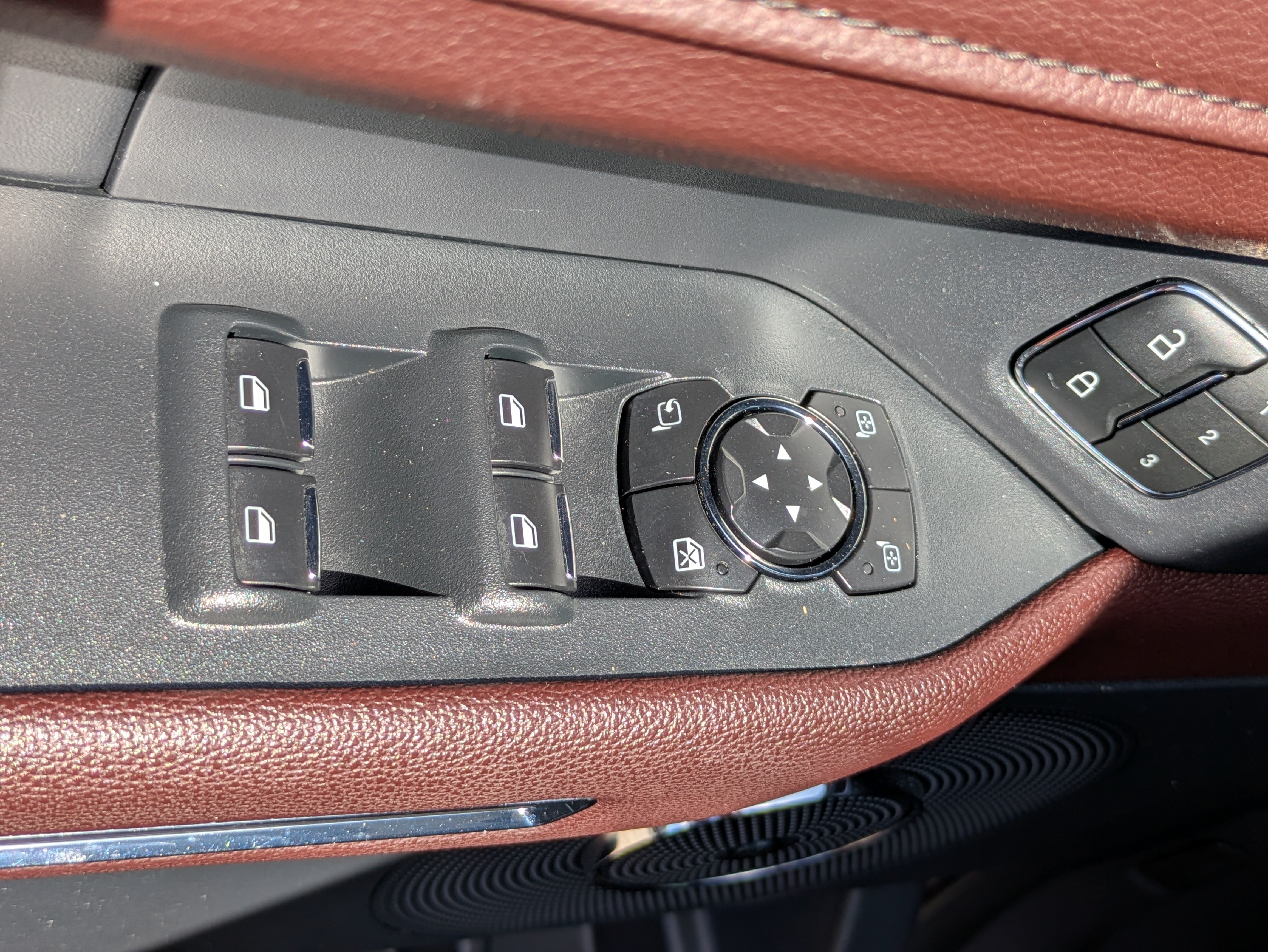 Used 2022 Ford Expedition Max Limited RWD image 16