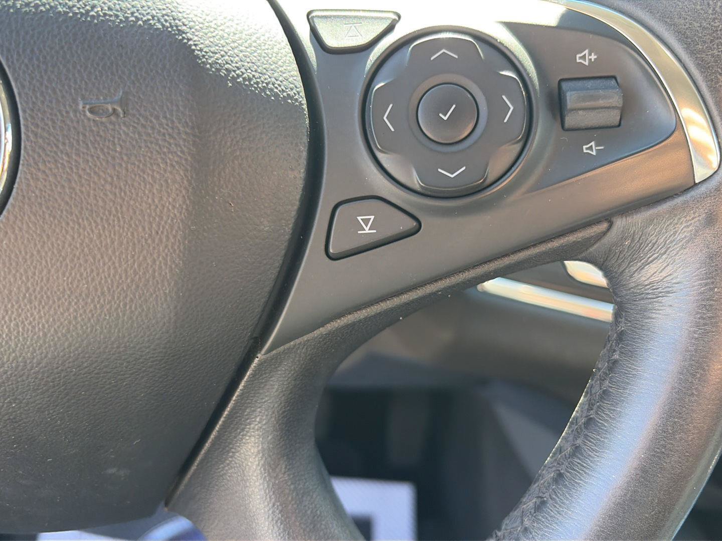 Used 2018 Buick Enclave Premium w/ Trailering Package FWD image 19