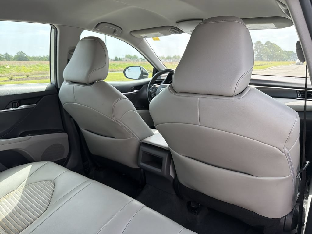 Used 2023 Toyota Camry SE FWD image 16