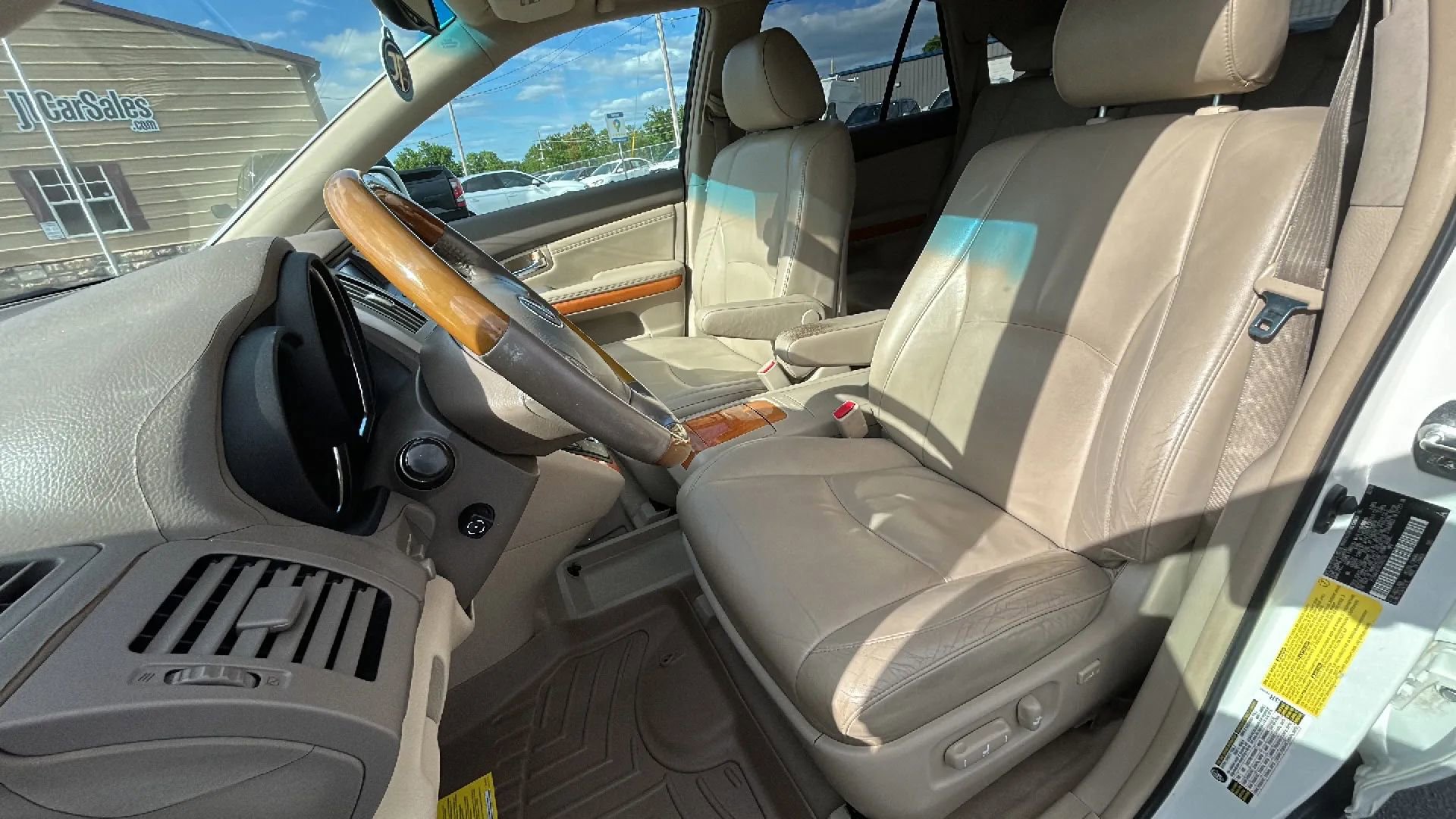 Used 2006 Lexus RX 330 FWD image 5
