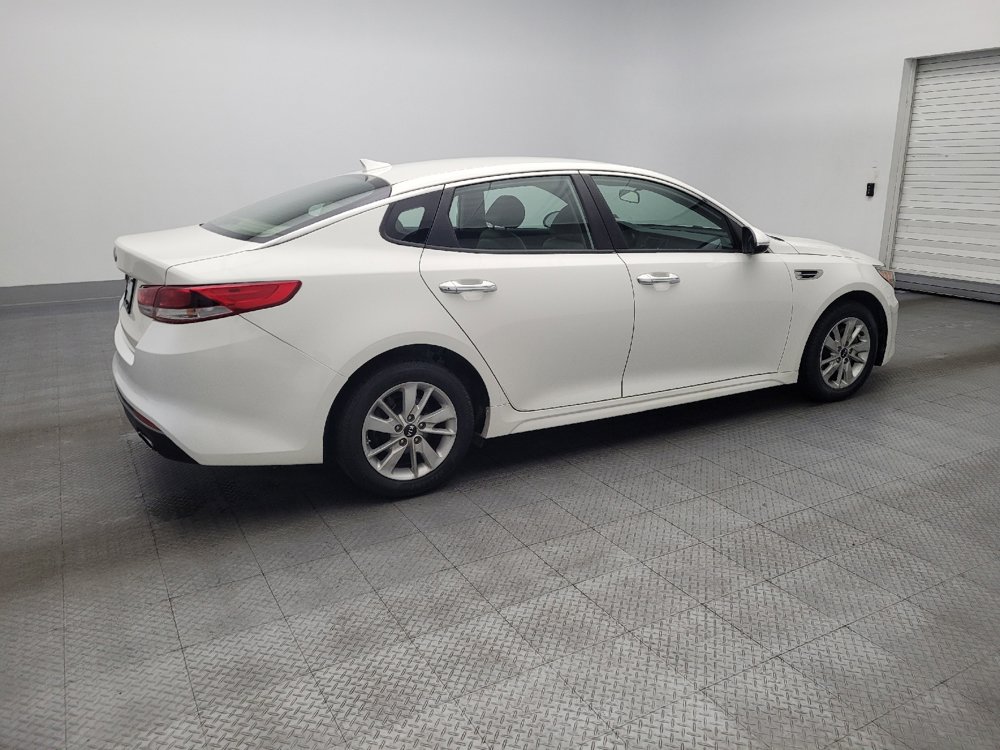 Used 2016 Kia Optima LX image 10