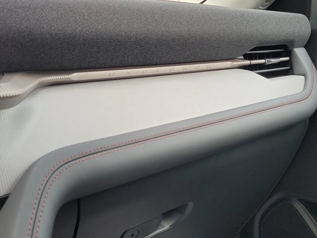 Used 2026 Ford Explorer Active RWD image 29