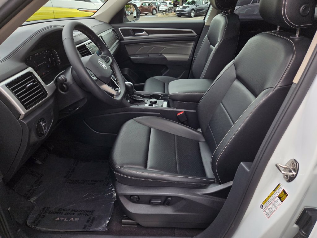 Used 2023 Volkswagen Atlas SE AWD/4WD image 17