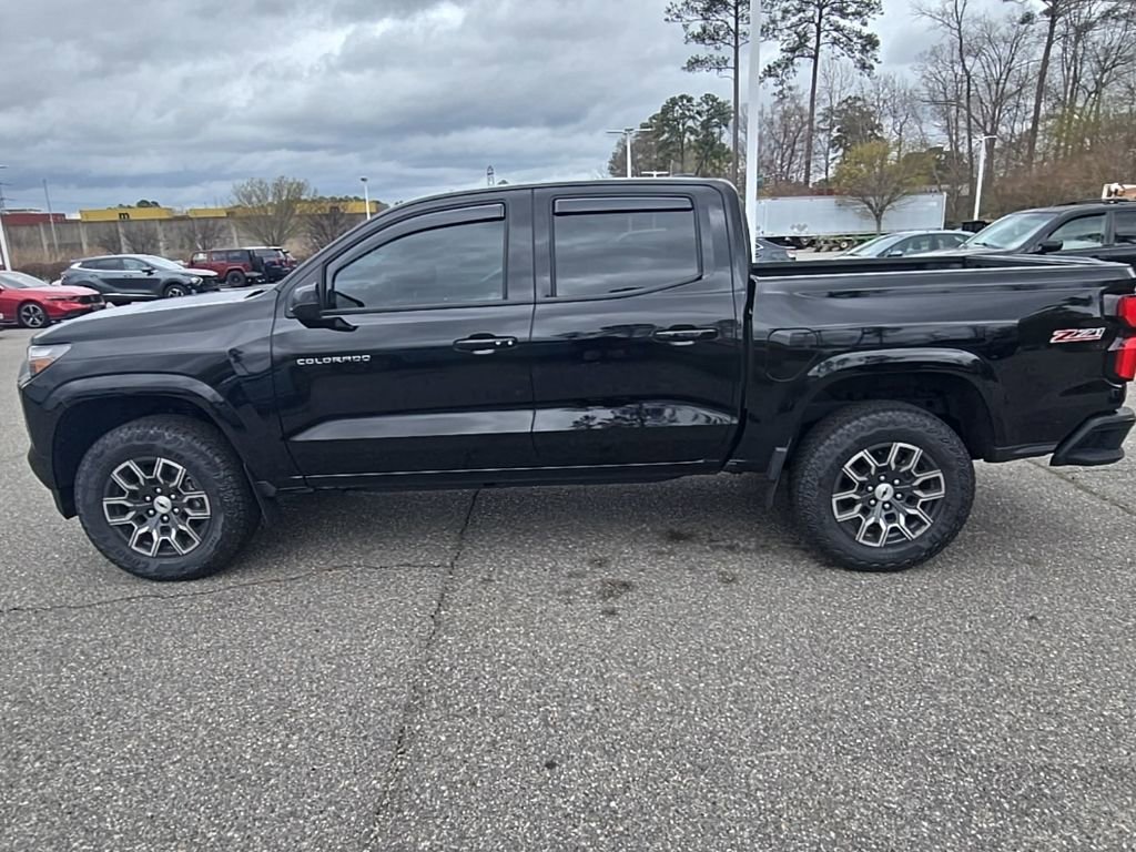 Used 2025 Chevrolet Colorado Z71 image 8