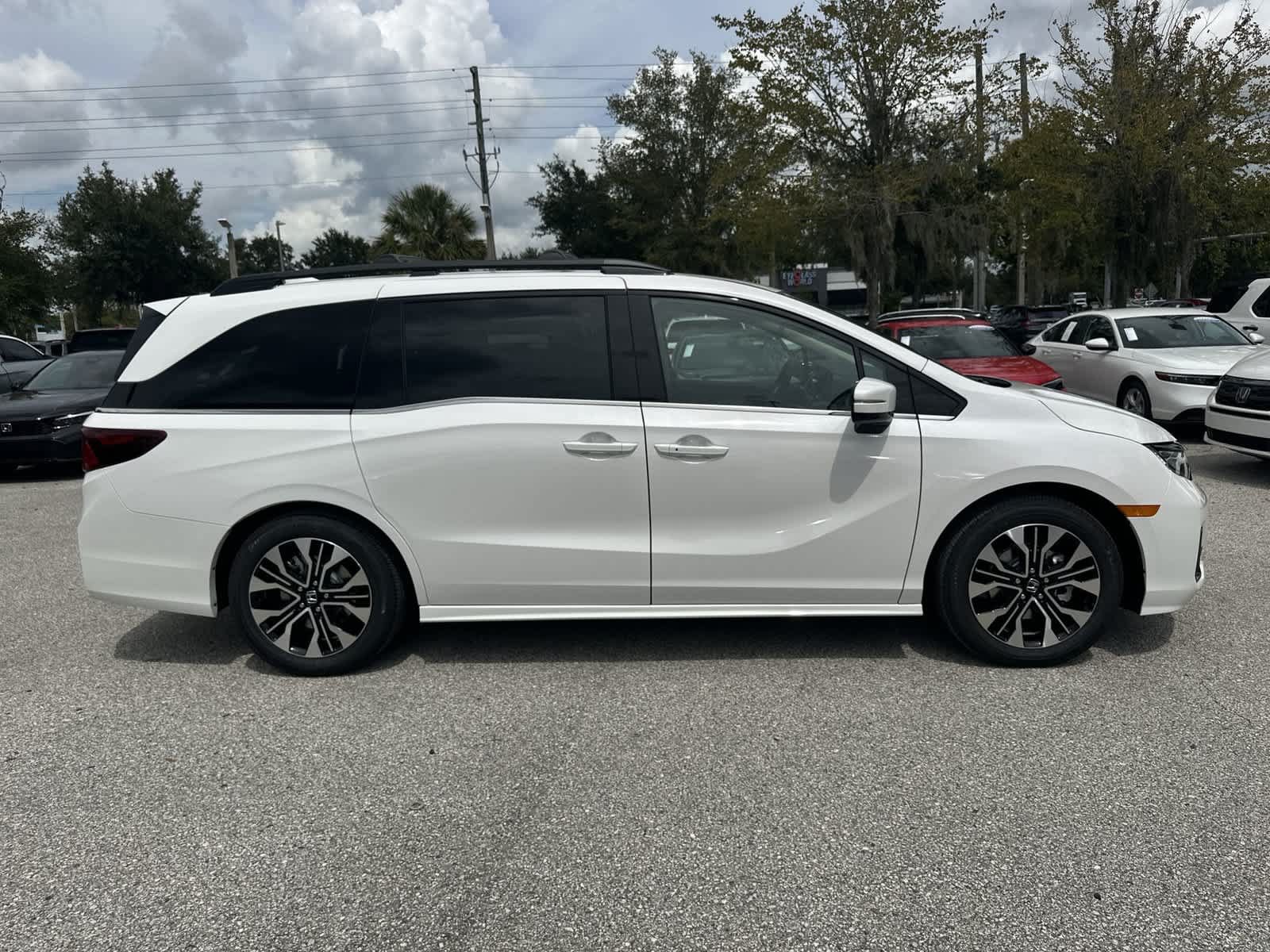 New 2027 Honda Odyssey Elite image 7