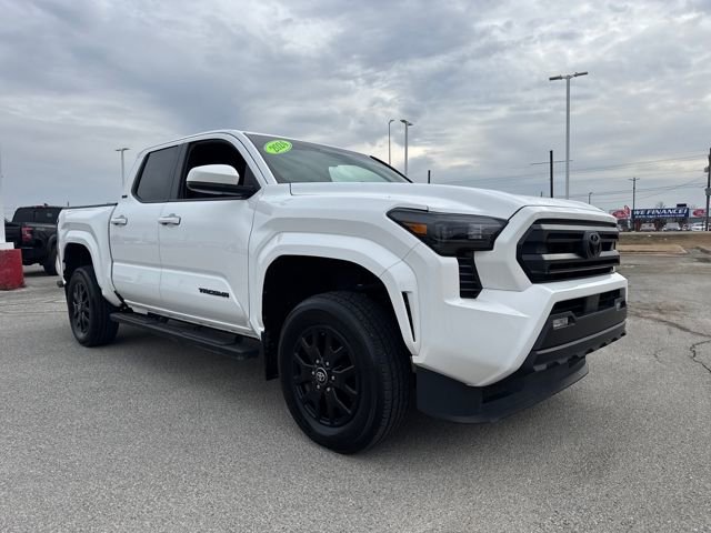 Used 2024 Toyota Tacoma SR5 AWD/4WD image 8