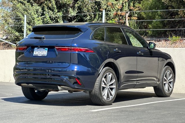 Certified 2025 Jaguar F-PACE R-Dynamic S AWD/4WD image 5