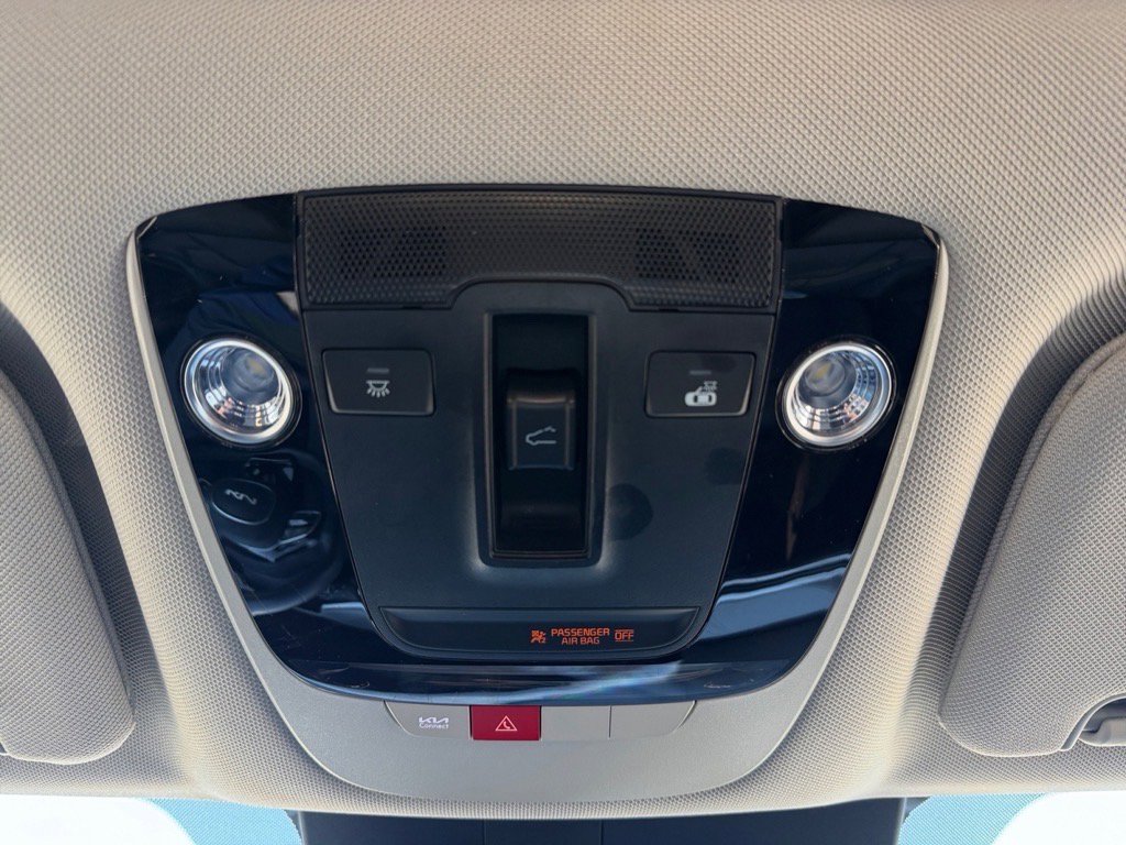 Used 2024 Kia Sorento S w/ Panoramic Sunroof Package image 28
