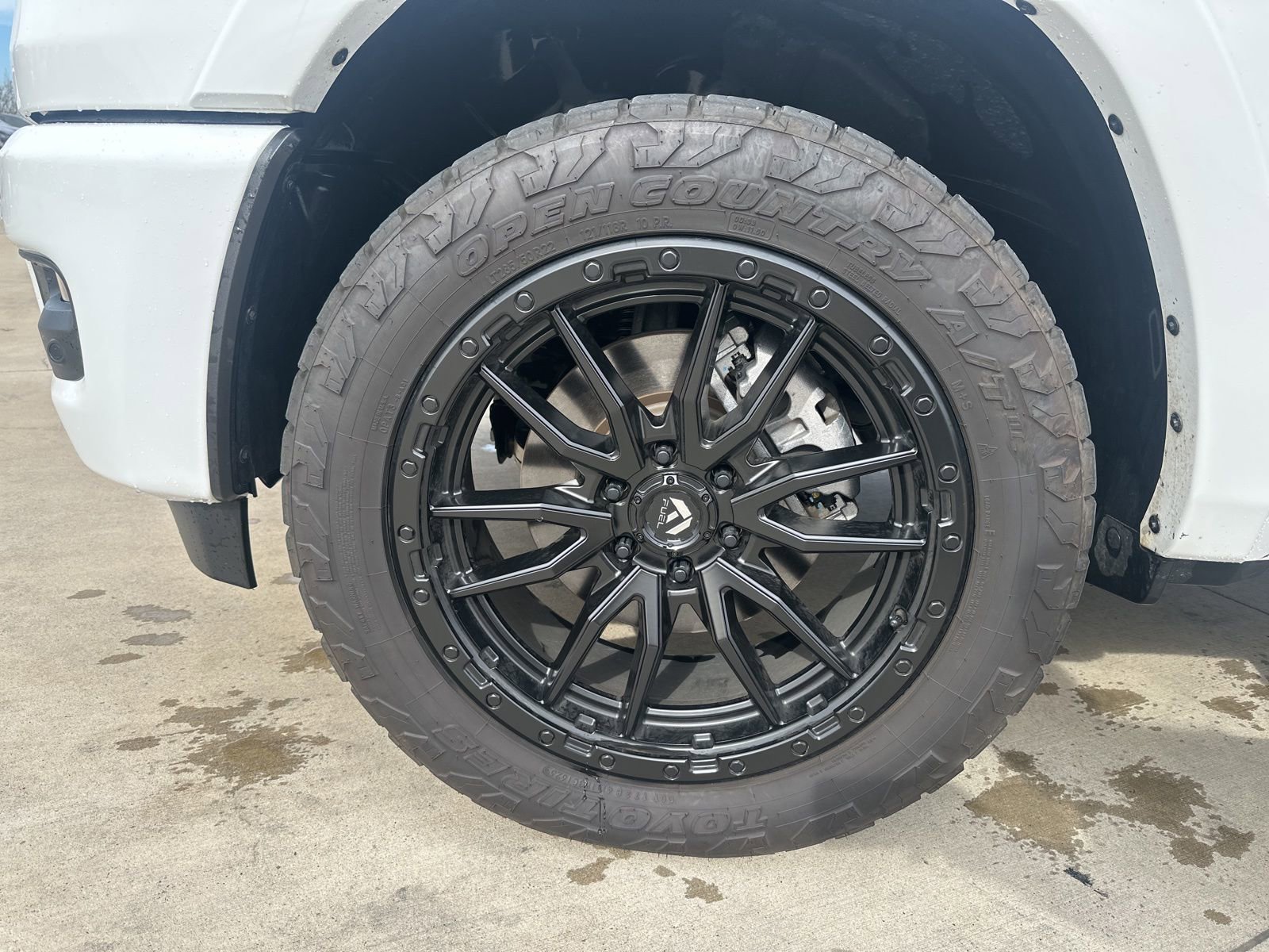 Used 2025 RAM 1500 Limited image 15