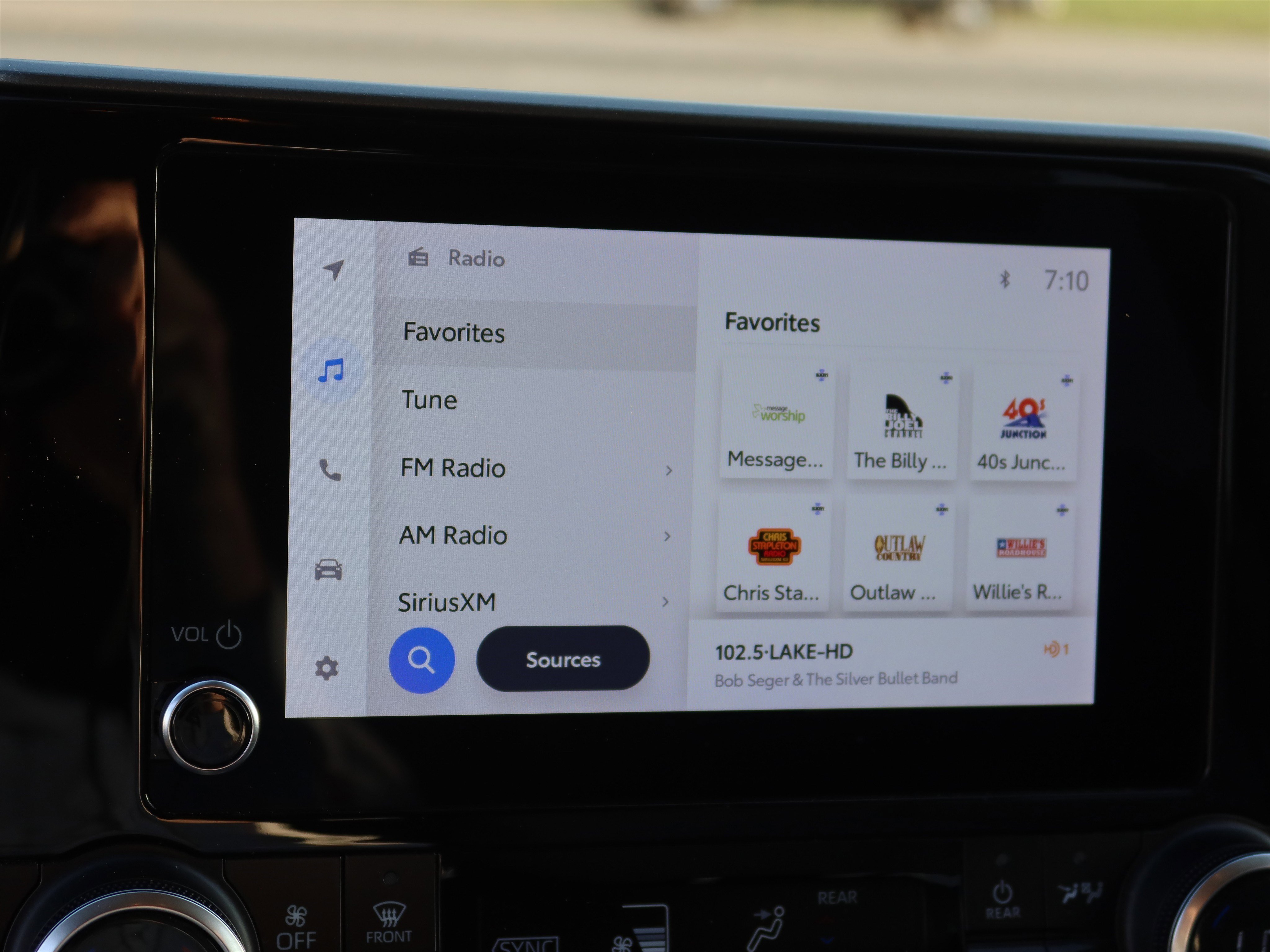 Used 2023 Toyota Highlander LE image 20