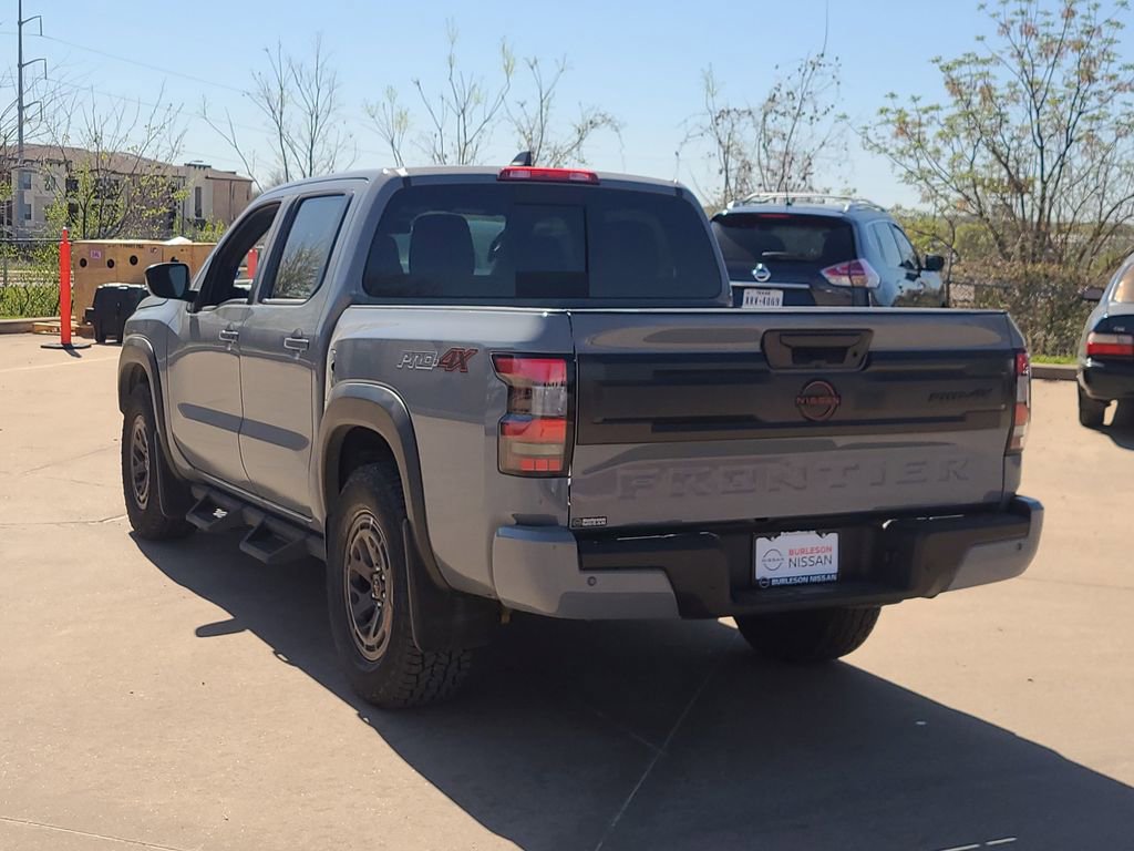 Used 2025 Nissan Frontier PRO-4X AWD/4WD image 2