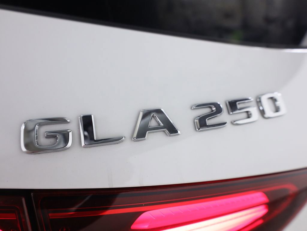 Used 2025 Mercedes-Benz GLA 250 4MATIC image 57