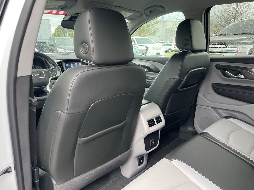 Used 2022 GMC Terrain SLT image 24