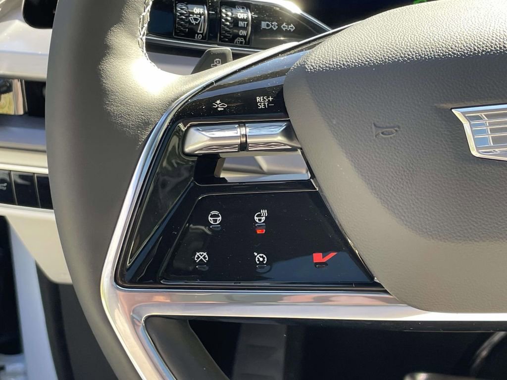 New 2026 Cadillac Vistiq Sport image 23