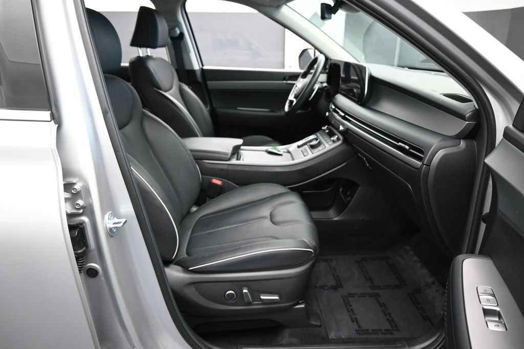 Used 2025 Hyundai Palisade SEL FWD image 42