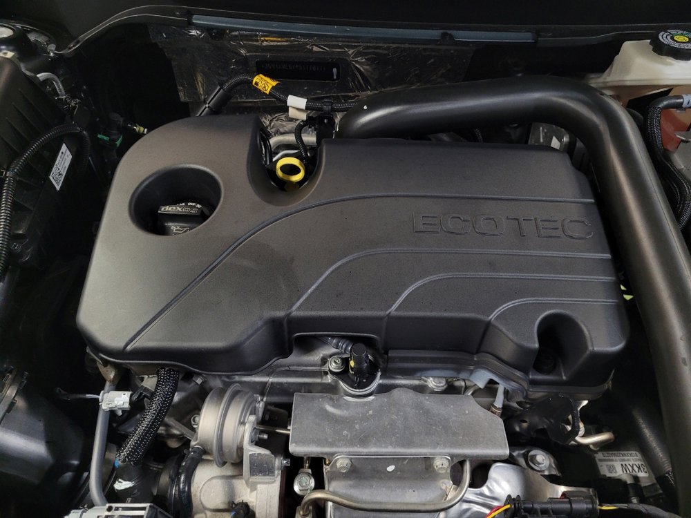 Used 2023 Chevrolet Equinox RS w/ RS Leather Package image 30