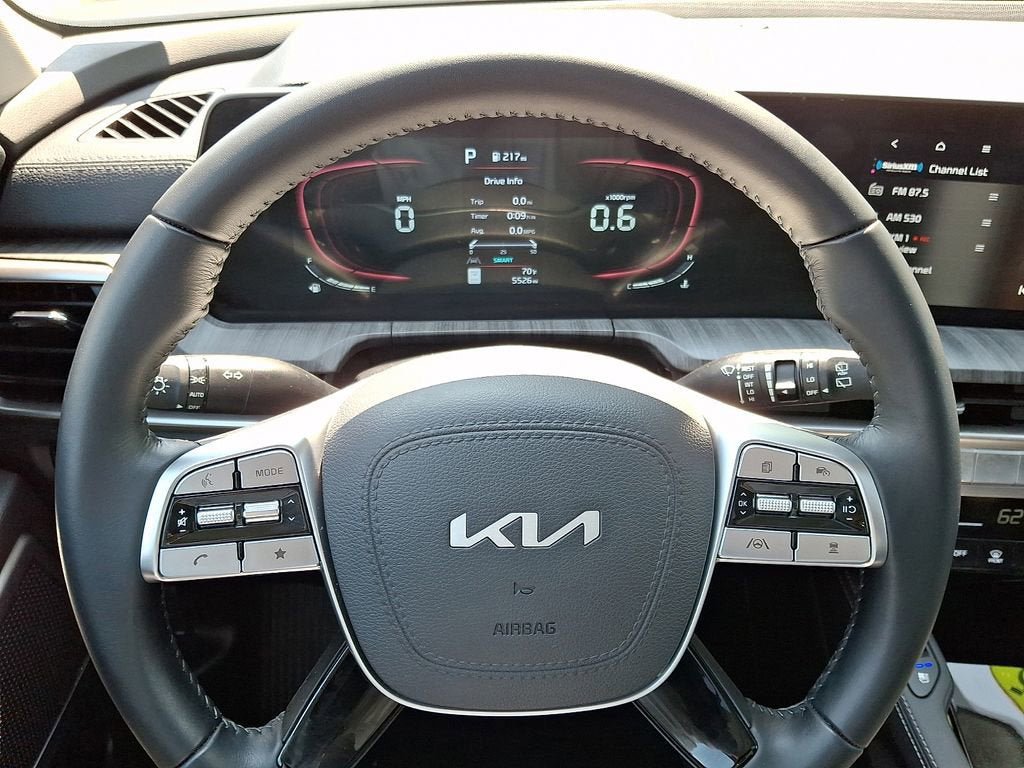 Used 2025 Kia Telluride EX w/ EX Captain's Chair Package FWD image 20