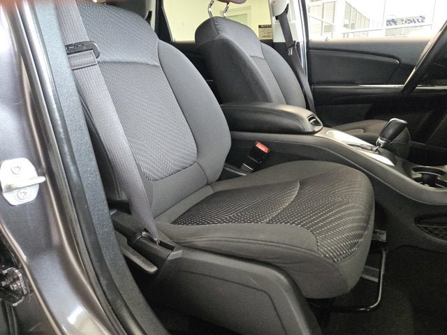 Used 2017 Dodge Journey SXT AWD/4WD image 3