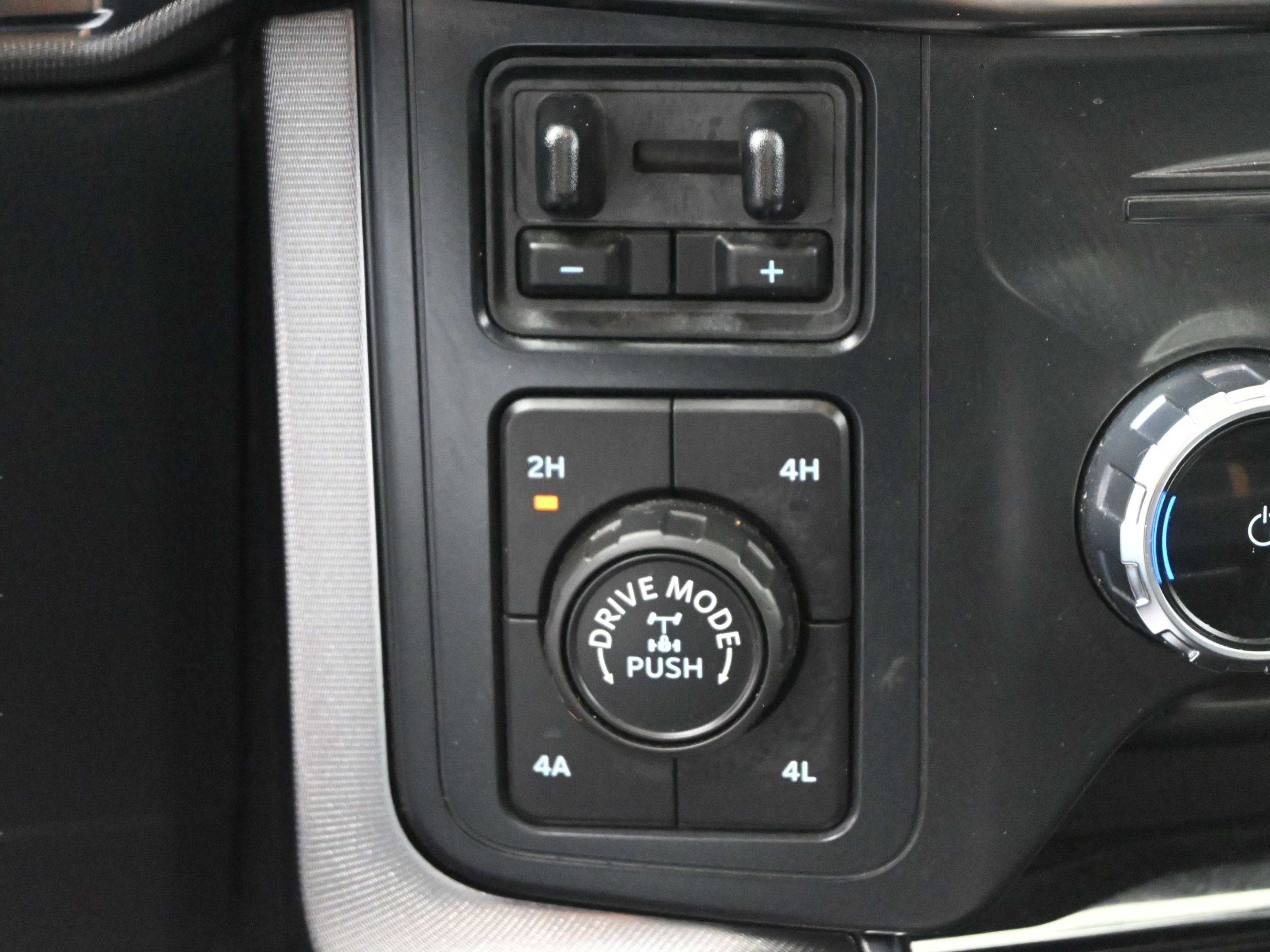 Used 2022 Ford F150 Platinum w/ Equipment Group 701A High AWD/4WD image 26