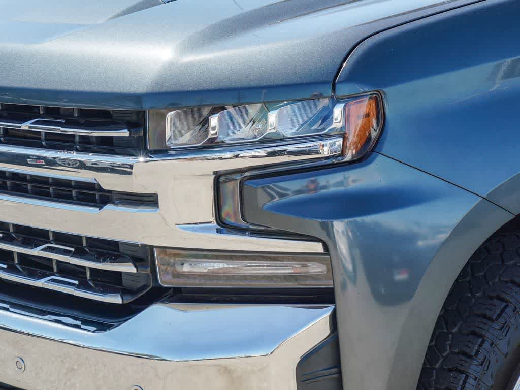 Used 2020 Chevrolet Silverado 1500 LTZ w/ LTZ Premium Package AWD/4WD image 18