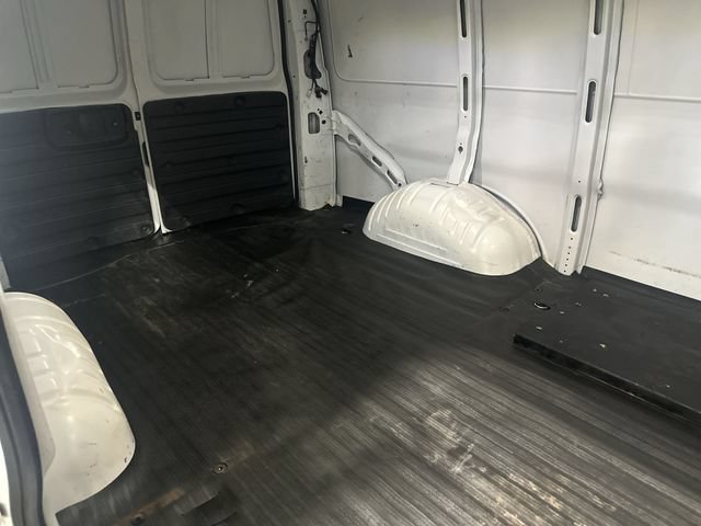 Used 2018 Chevrolet Express 2500 w/ Driver Convenience Package RWD image 31