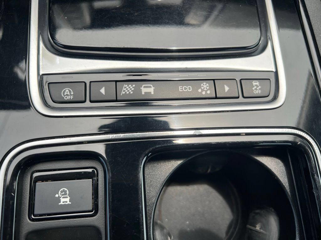 Used 2018 Jaguar XE Premium AWD/4WD image 42