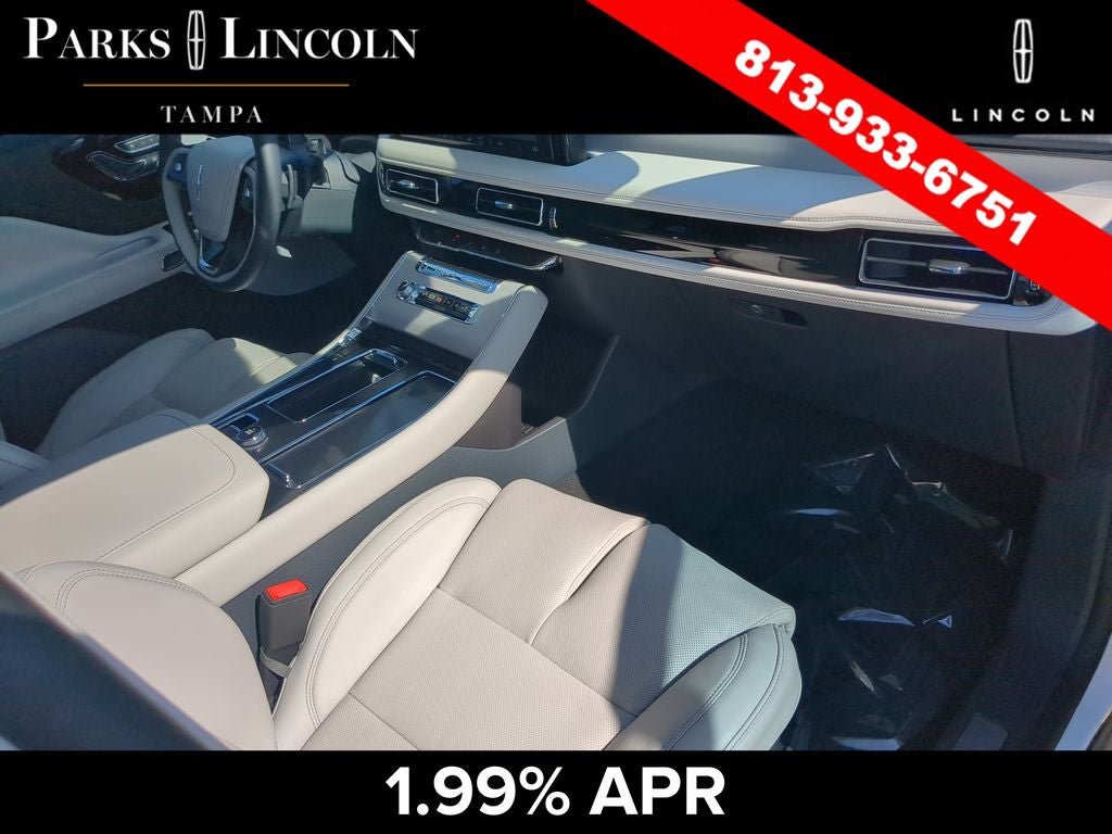 Used 2026 Lincoln Aviator Reserve w/ Luxury Package RWD image 10