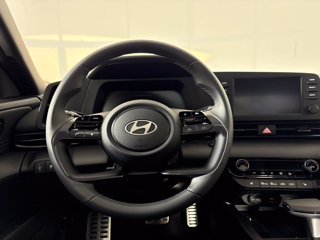 New 2026 Hyundai Elantra SEL Sport FWD image 21