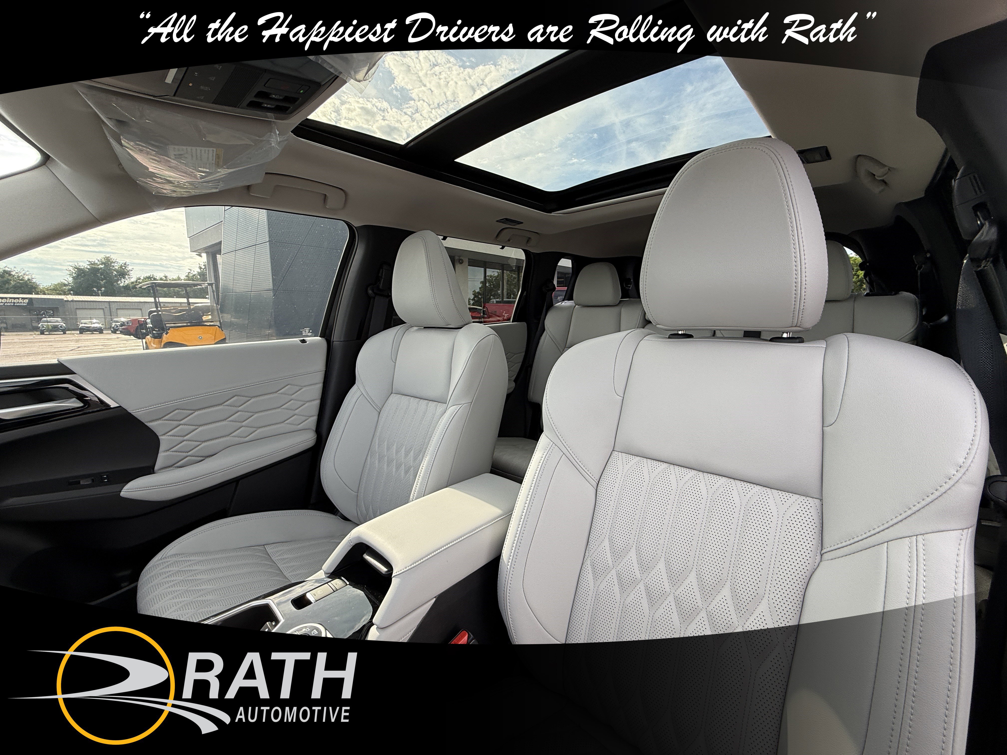 New 2025 Mitsubishi Outlander Platinum Edition image 13