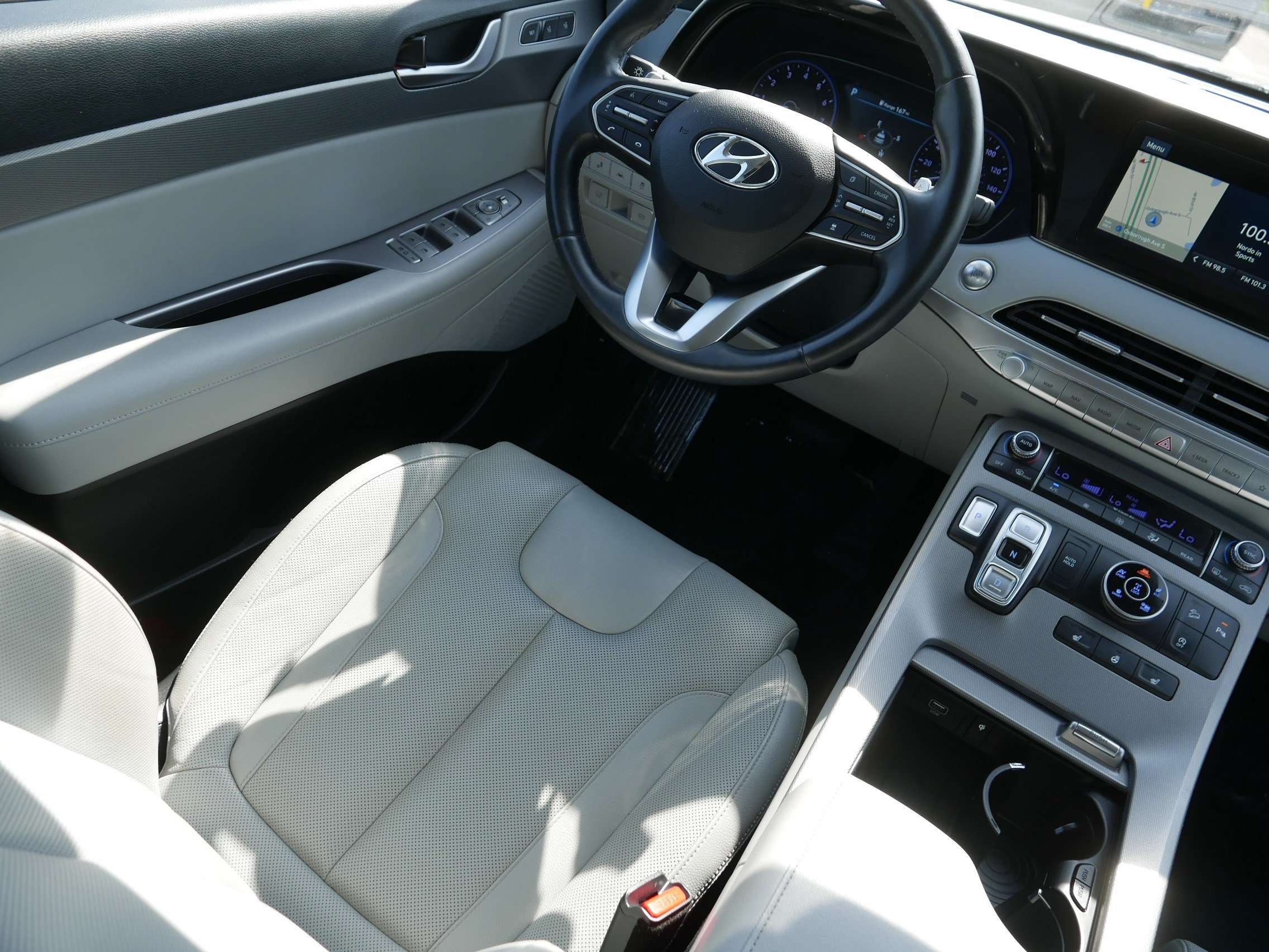Used 2021 Hyundai Palisade SEL w/ Premium Package AWD/4WD image 9