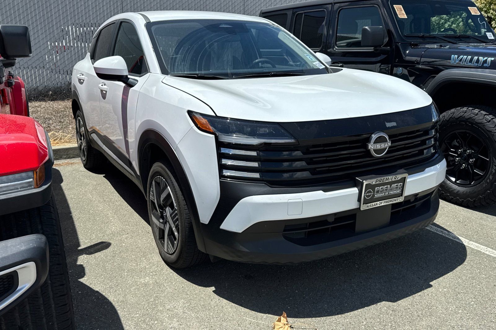Certified 2025 Nissan Kicks SV FWD image 2