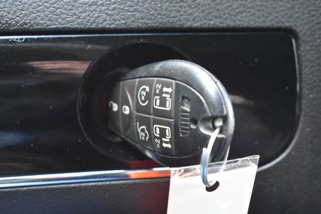 Used 2017 Dodge Grand Caravan SXT w/ Driver Convenience Group image 21