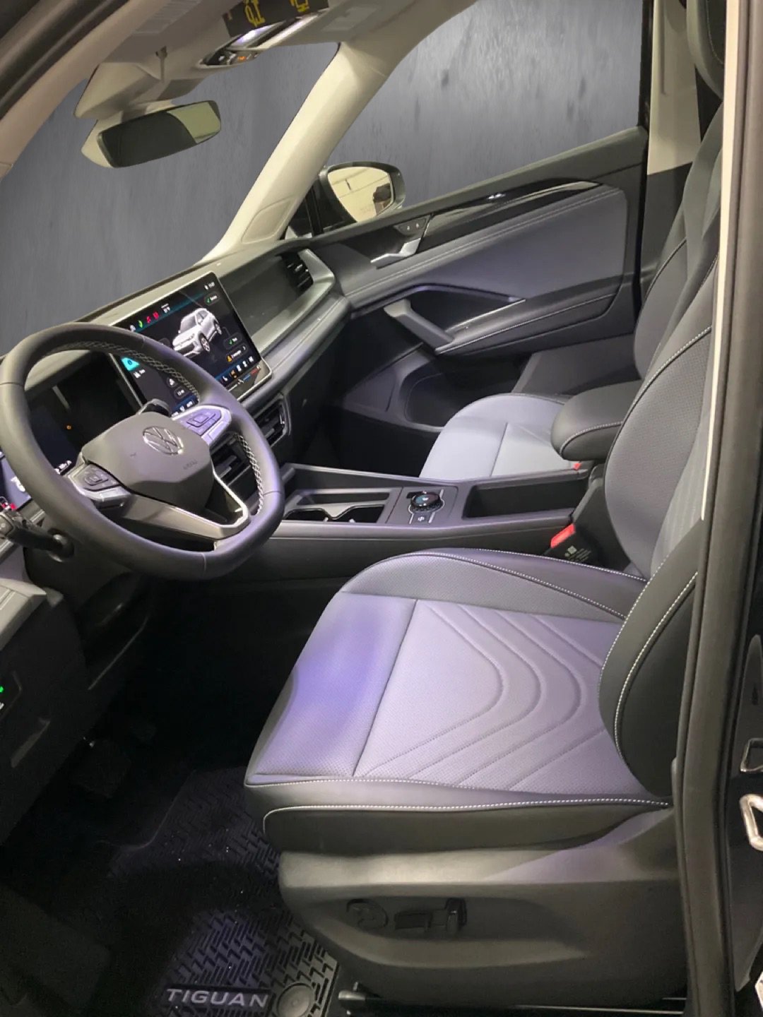 New 2026 Volkswagen Tiguan SE AWD/4WD image 4
