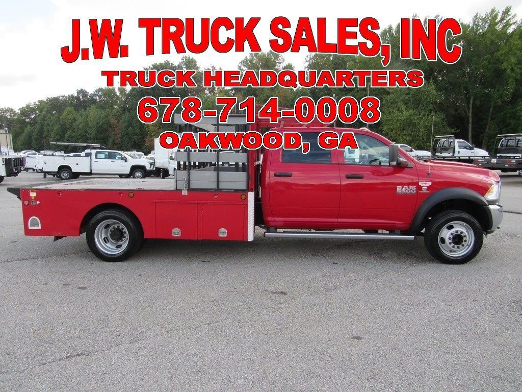 Used 2018 RAM 5500 Tradesman w/ Max Tow Package RWD image 2