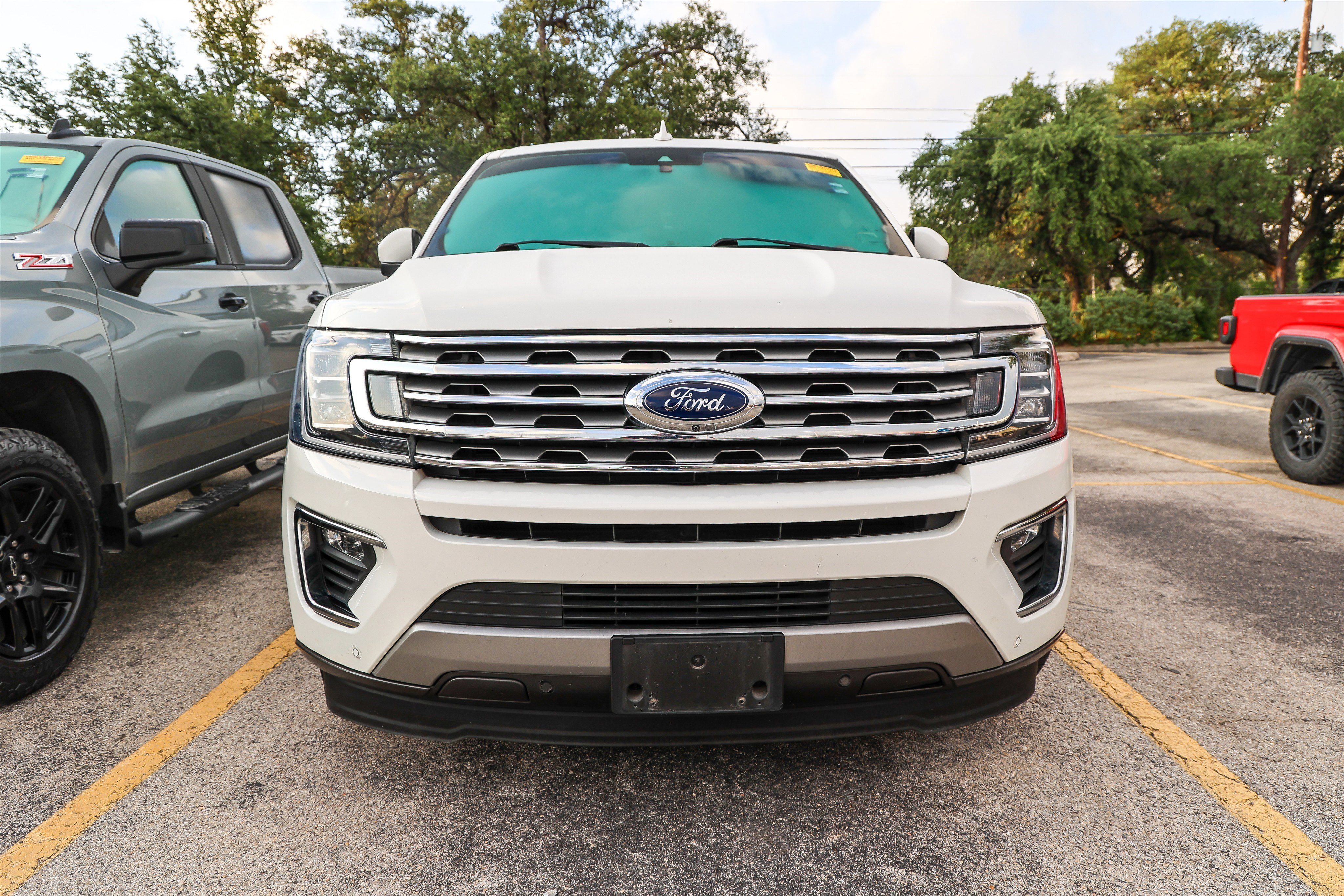Used 2021 Ford Expedition Limited RWD image 4