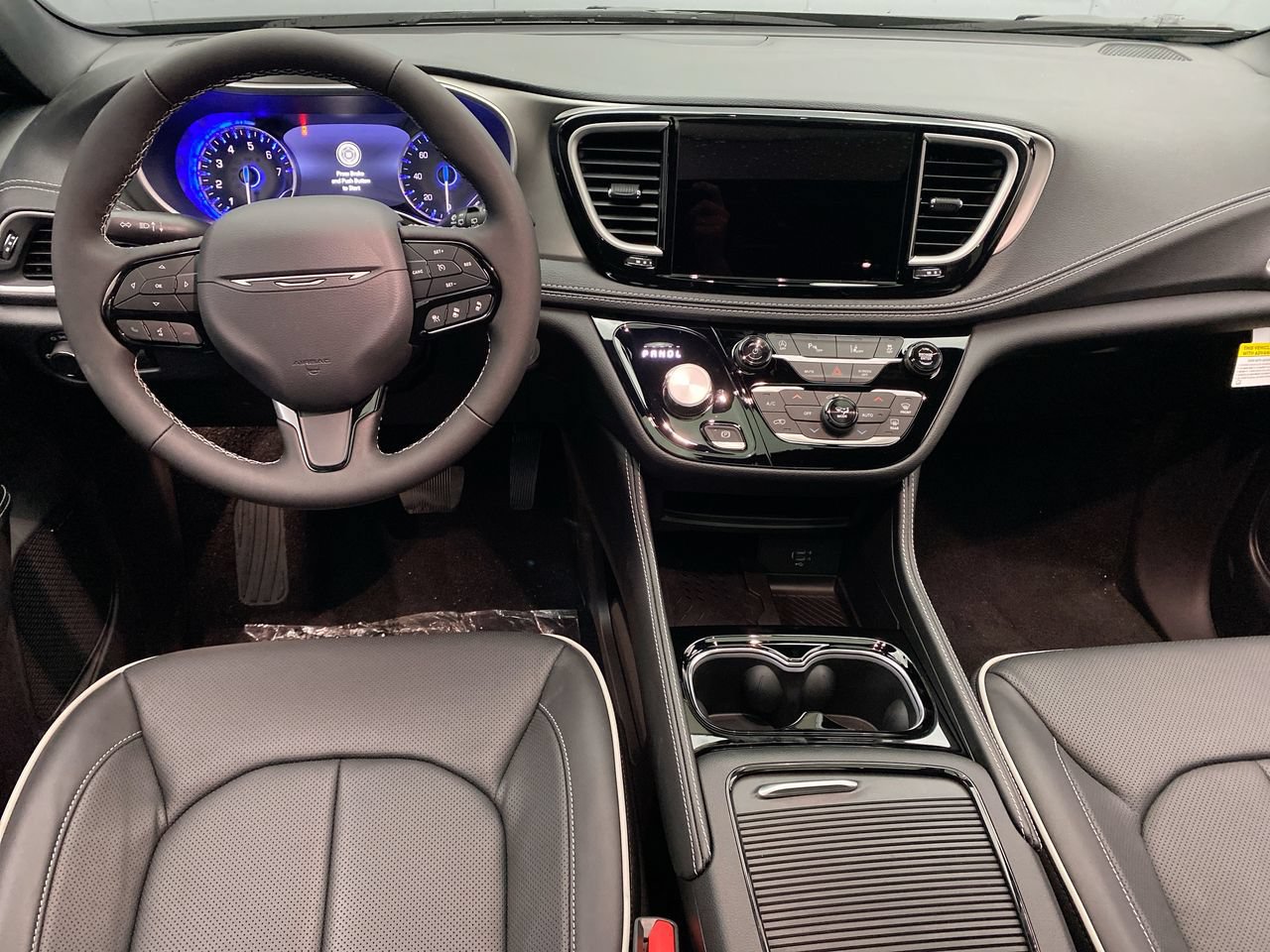 New 2027 Chrysler Pacifica Limited AWD/4WD image 15