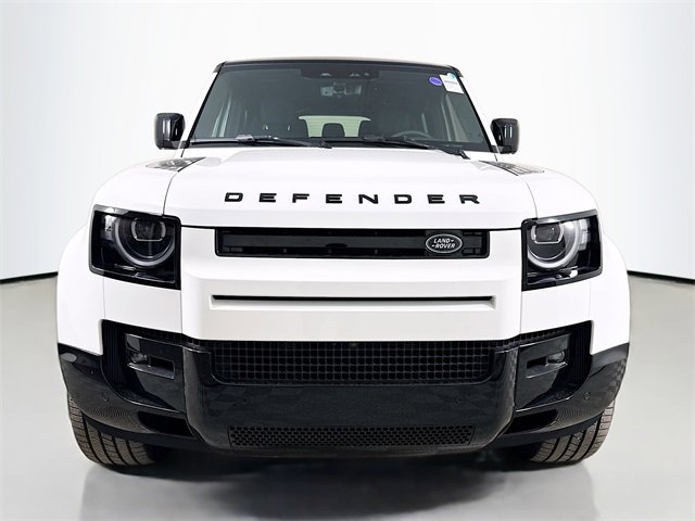 New 2026 Land Rover Defender 130 V8 image 2