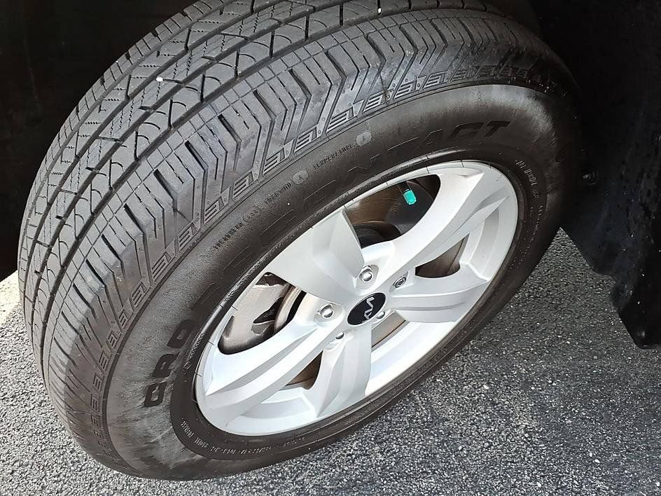 Used 2023 Kia Sorento LX AWD/4WD image 9