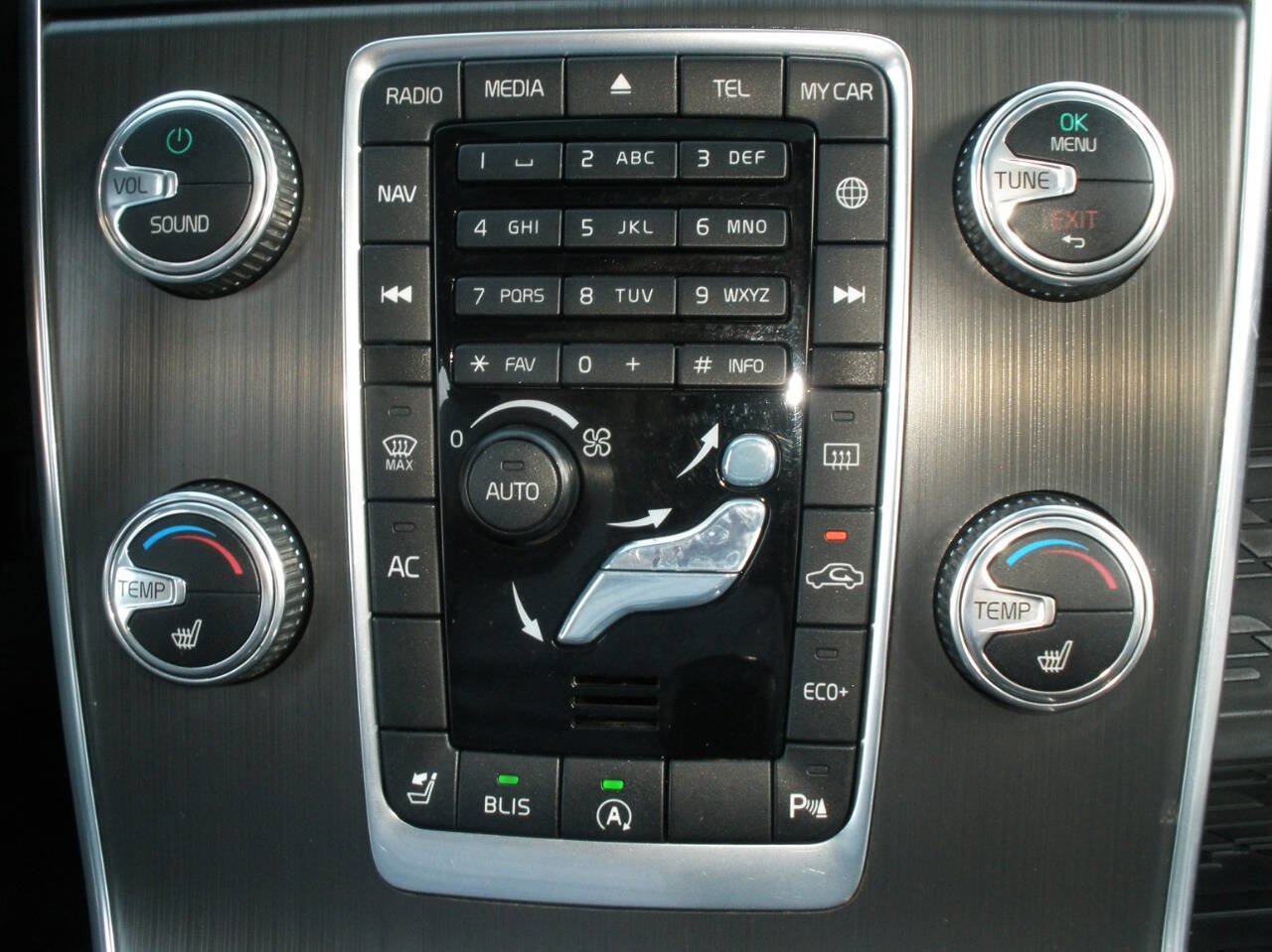 Used 2015 Volvo V60 T5 Premier image 39