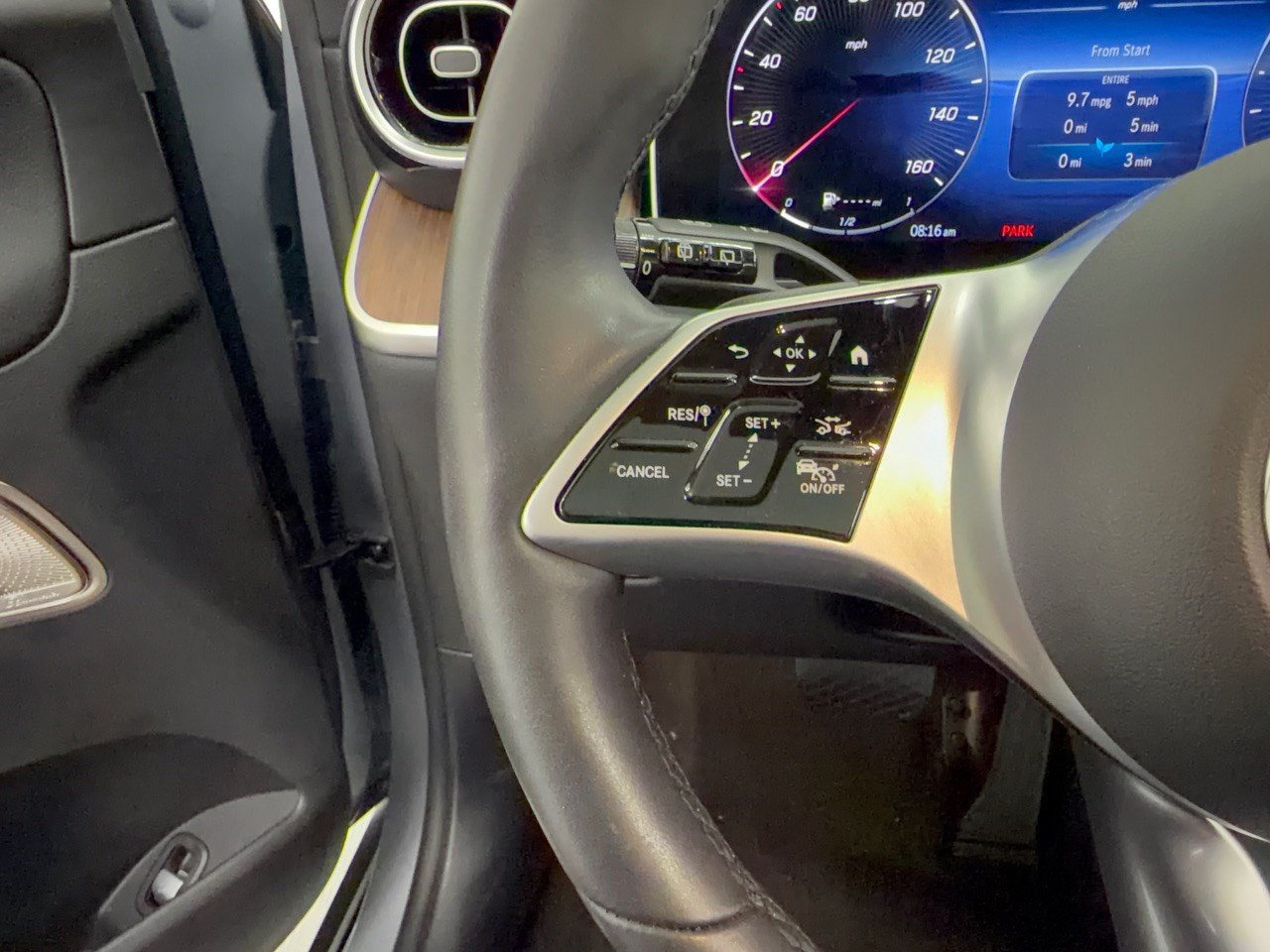 Used 2023 Mercedes-Benz GLC 300 image 18