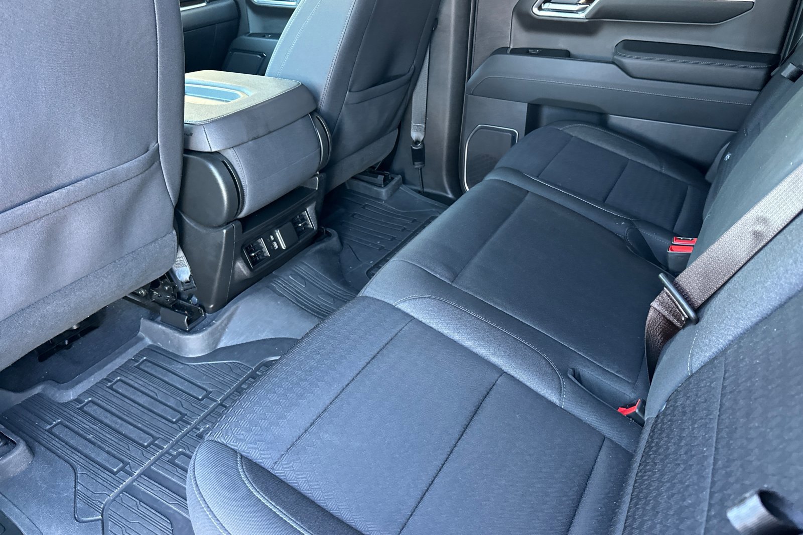 Used 2023 GMC Sierra 1500 Elevation w/ LPO, Elevation Black Package image 12