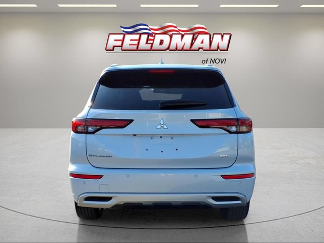 Used 2023 Mitsubishi Outlander SEL AWD/4WD image 4