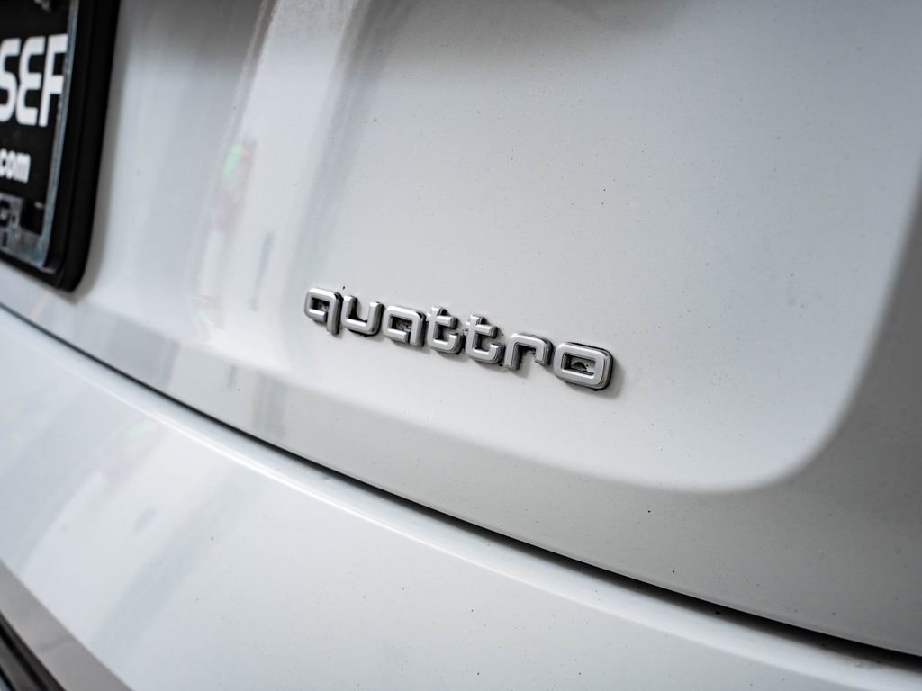 Used 2022 Audi e-tron Premium Plus w/ Premium Plus Package image 20